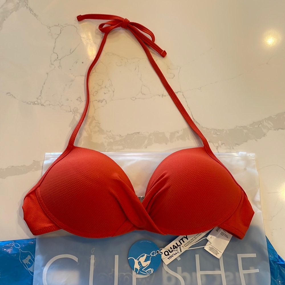 Cupshe NWT orange 🍊 bikini top. Sz. Large